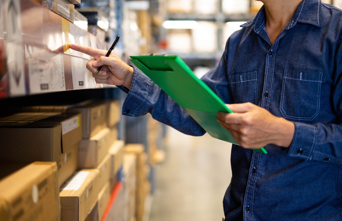 Stocktaking in a warehouse